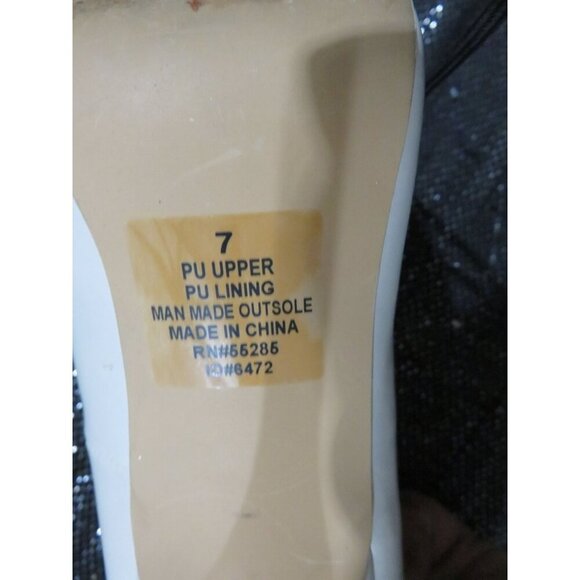 Express Cream Patent Leather Removable Chain Embellished Closure pumps size 7 - Picture 13 of 15